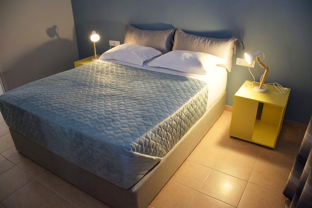 Апартаменты Evaris Apartments